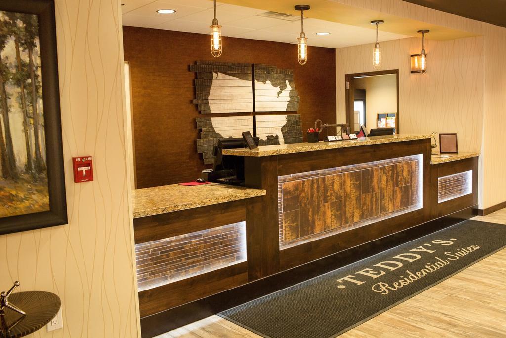 Teddy'S Residential Suites Watford City エクステリア 写真
