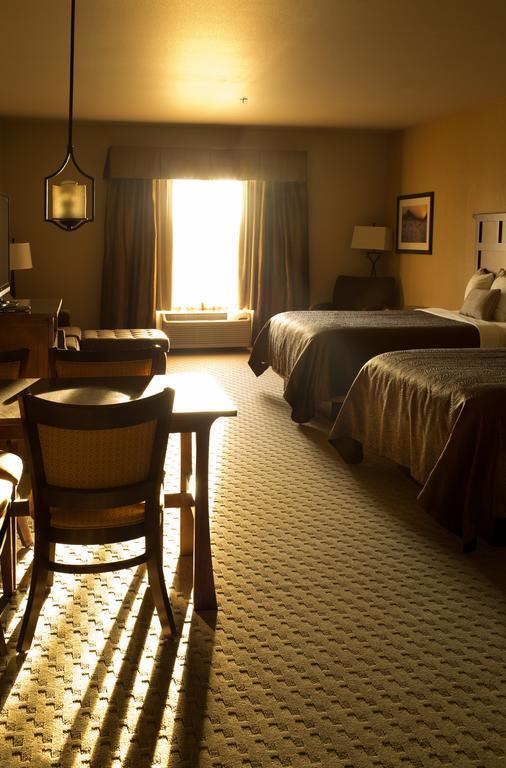 Teddy'S Residential Suites Watford City エクステリア 写真