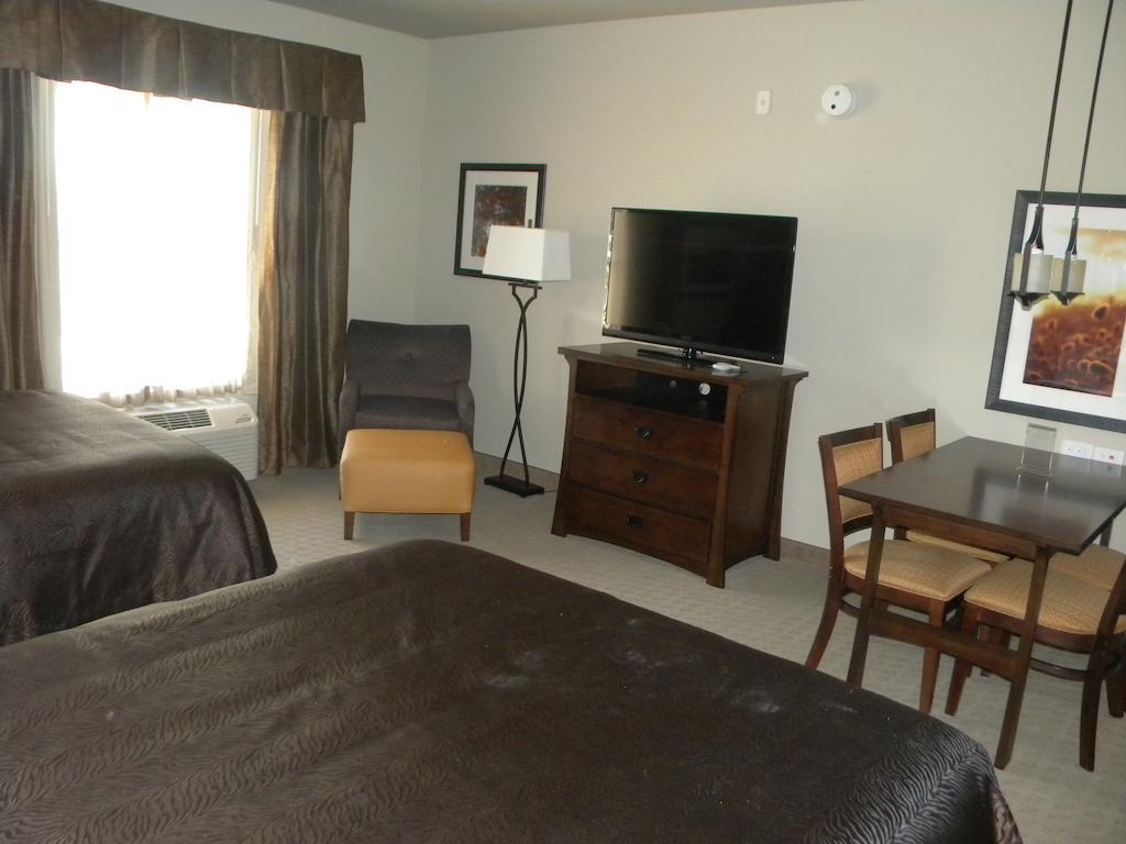 Teddy'S Residential Suites Watford City エクステリア 写真