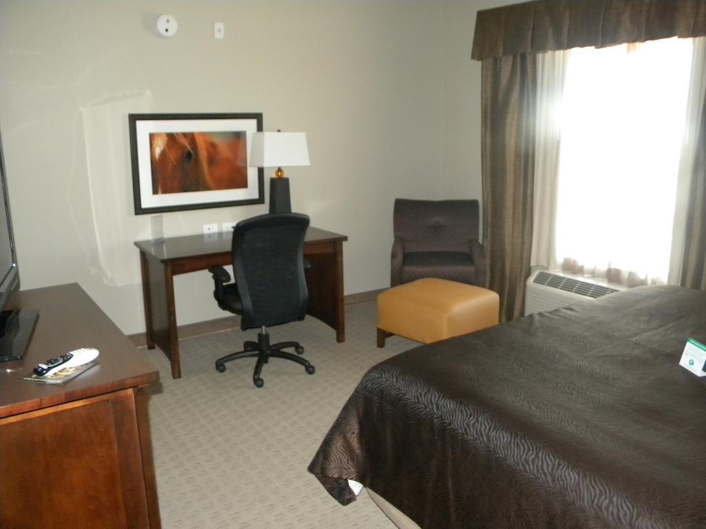 Teddy'S Residential Suites Watford City エクステリア 写真