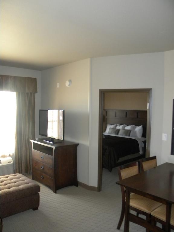 Teddy'S Residential Suites Watford City エクステリア 写真