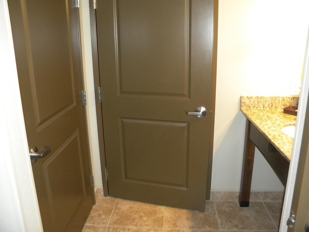 Teddy'S Residential Suites Watford City エクステリア 写真