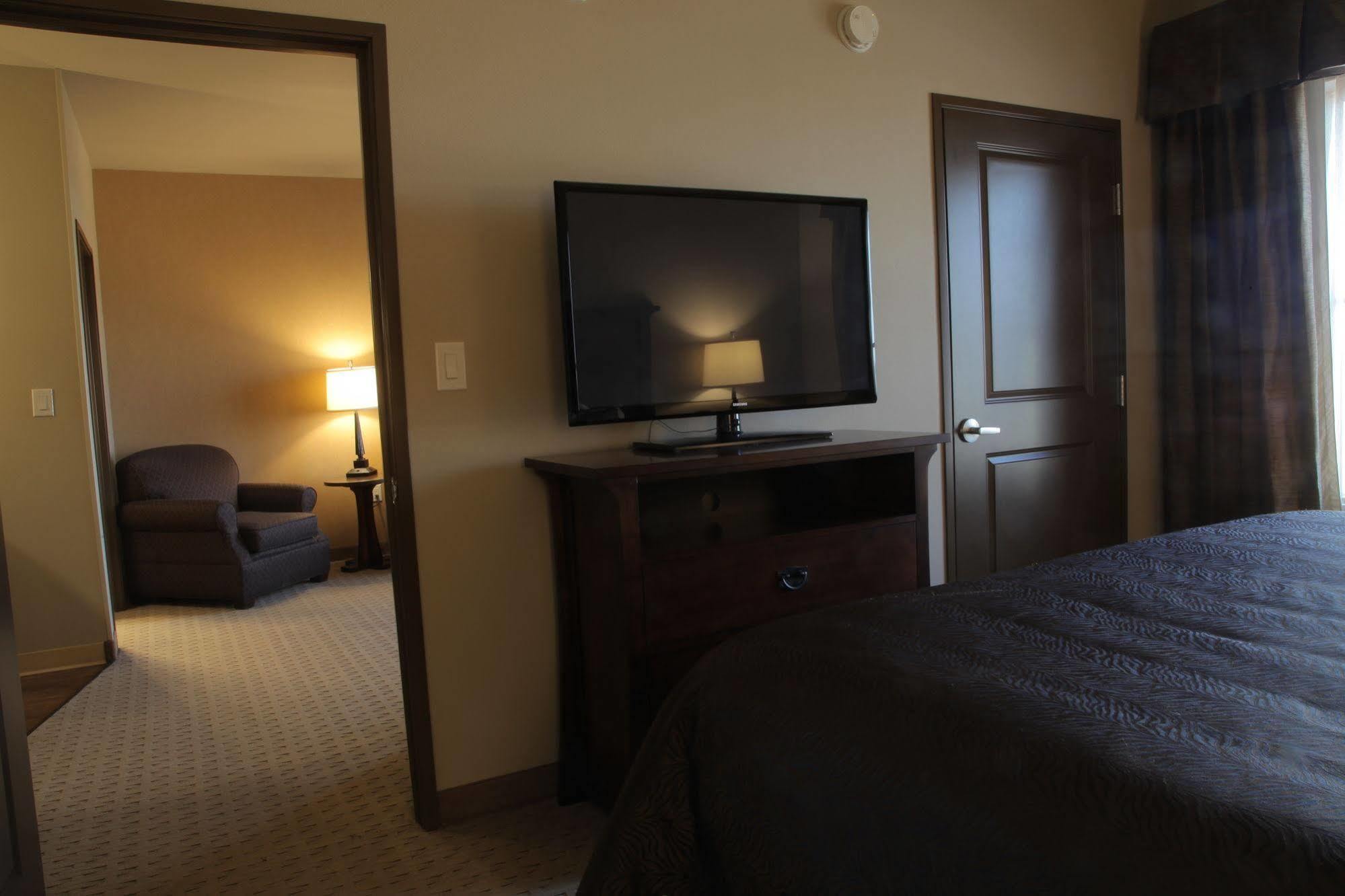 Teddy'S Residential Suites Watford City エクステリア 写真